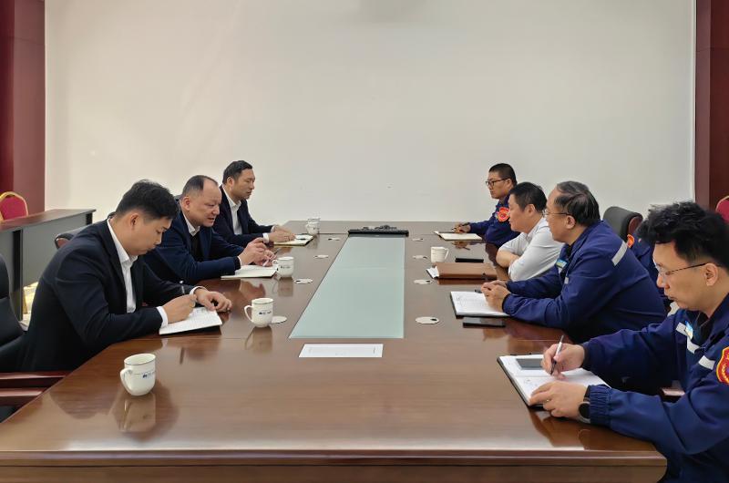 周鴻會(huì)見(jiàn)中化魯西工程黨委書(shū)記、總經(jīng)理姜吉濤